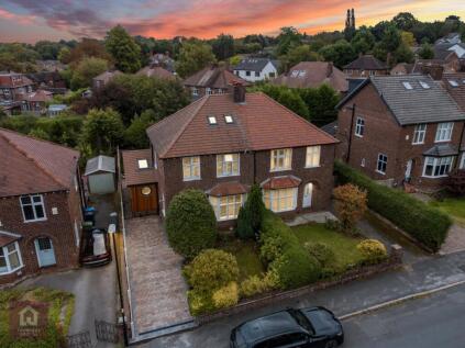 Walton Road, Altrincham, WA14