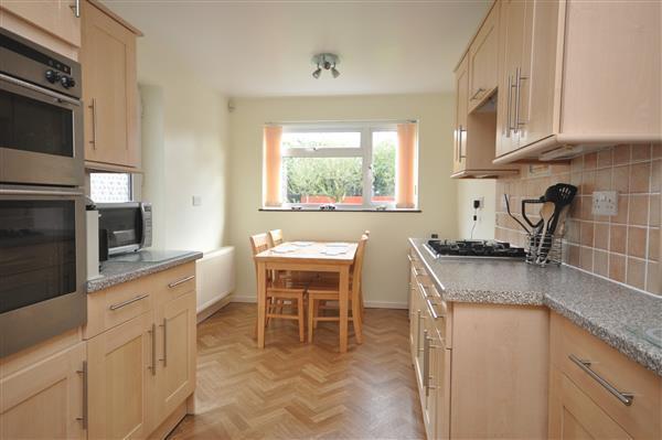 Kitchen/breakfast