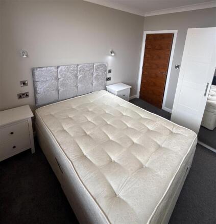 1 bed Apartment to rent Image 7
