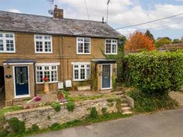 7, Upton Terrace, Aylesbury HP17 8UE