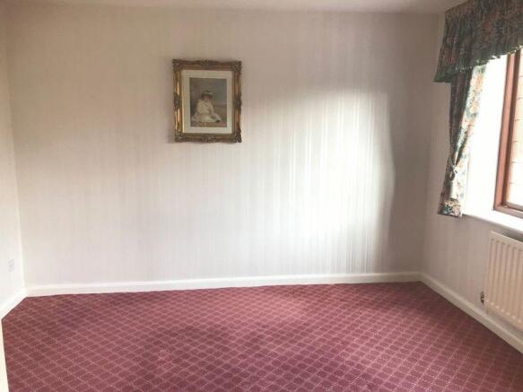 dining room .
