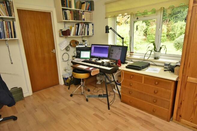 Photo 12