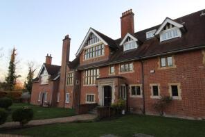 Flat 5, The Gate House, Station Lane, Ingatestone CM4 0BL