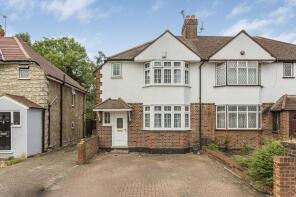 113, Hounslow Road, Hanworth TW13 6PX