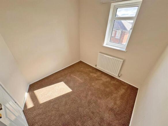 3 bed House to rent Image 10