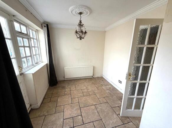 4 bed Detached for sale Image 7