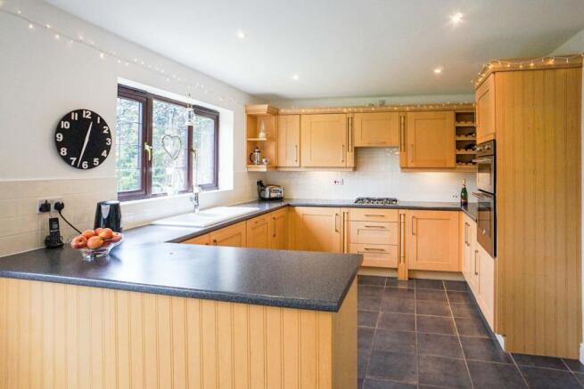 Kitchen/Breakfast