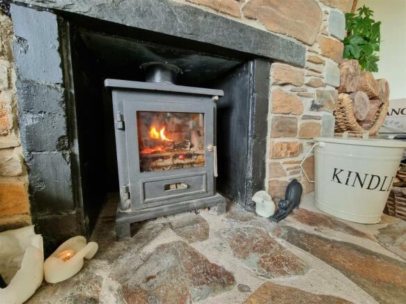 Fireplace.jpg