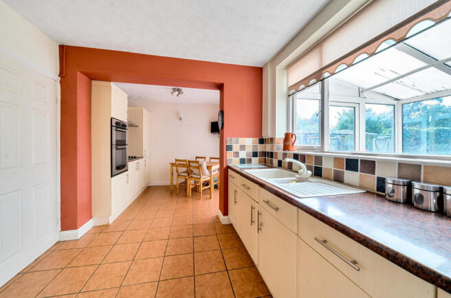 13585321268d2895c3ae69