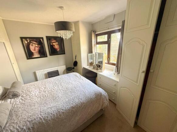 3 bed Park Home for sale Image 10