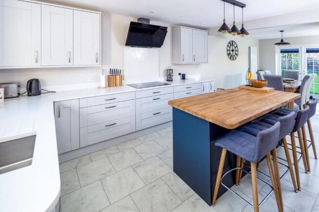 Kitchen Brk- Diner