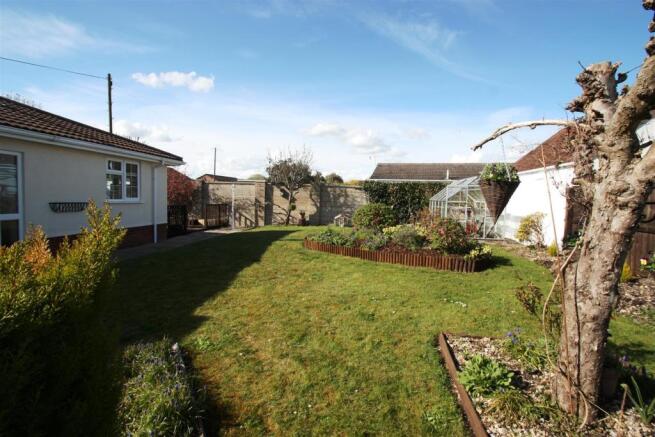 136 Netherhampton Ro