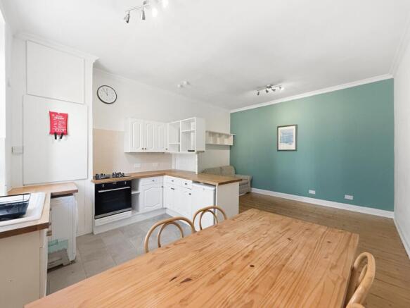 243/8 Morningside Road, Morningside, Edinburgh, EH10 photo 4