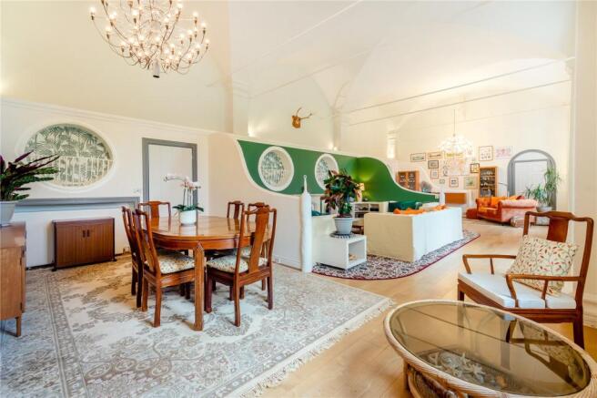 Dining/Drawing Rm