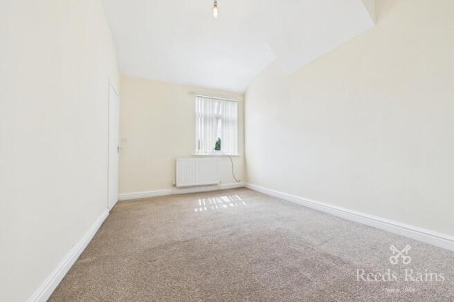 3 bed Terraced to rent Image 9