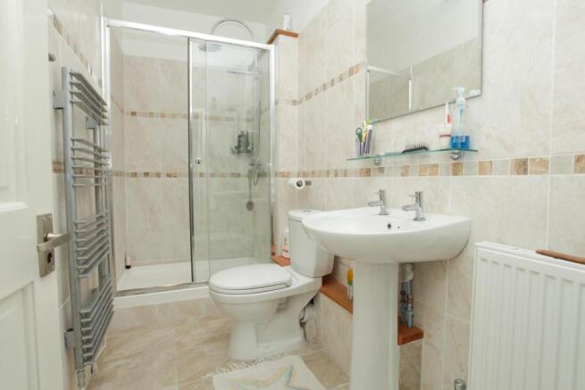 Flat A, 17 Wellingto