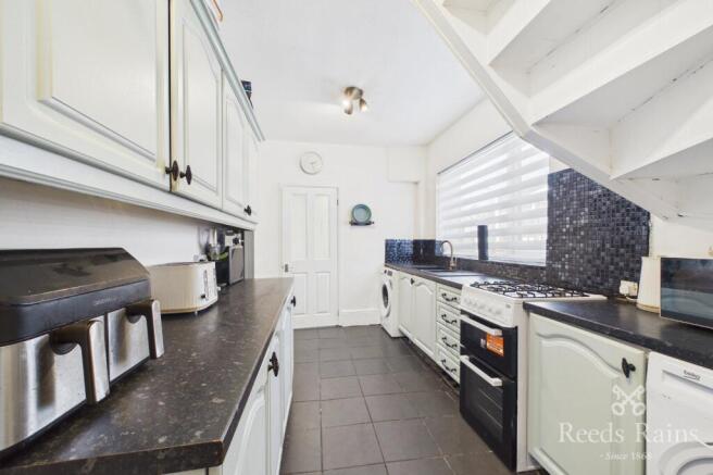 3 bed Terraced for sale Image 4