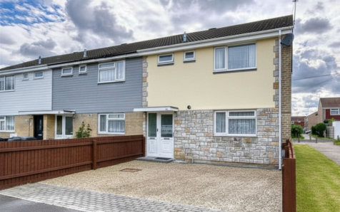 Slades Farm Road, Bournemouth, BH10