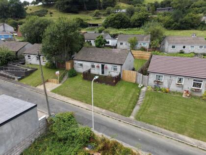 Woodland Terrace, Pantyrawel, CF32