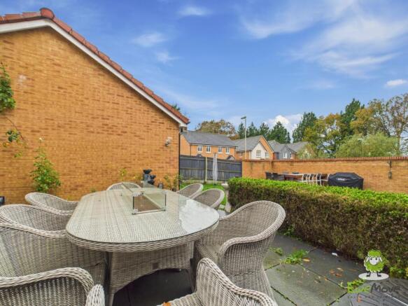 EweMove Estate Agents Basingstoke - Longwood Copse
