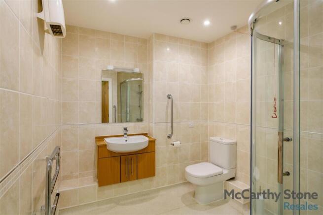2 bed Apartment for sale Image 7