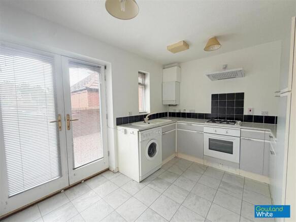 2 bed Terraced for sale Image 5