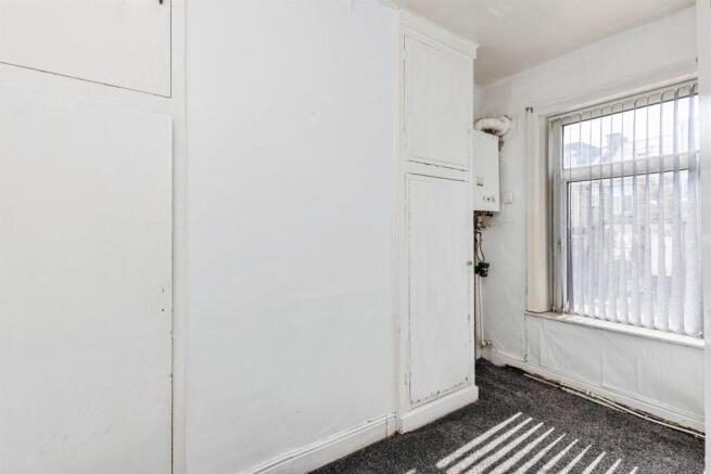 2 bed Terraced for sale Image 12