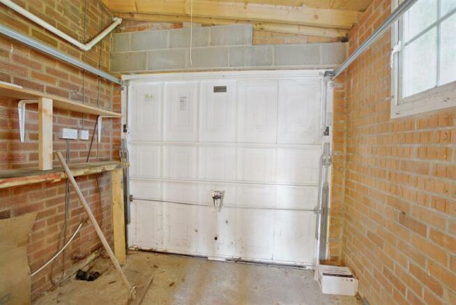 8571380-interior19-800.JPG