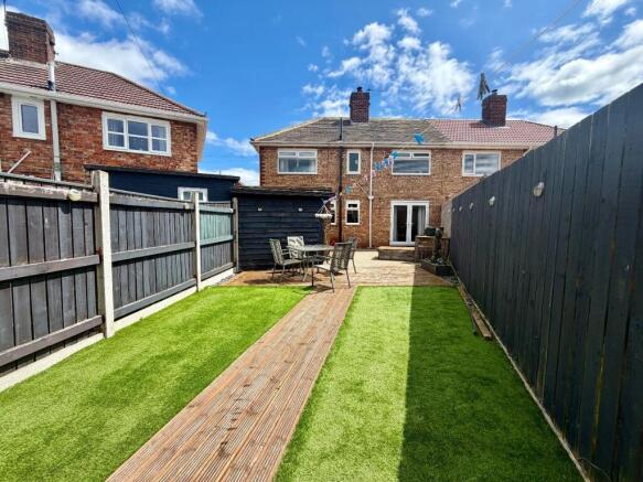 3 bed Semi-Detached for sale Image 2