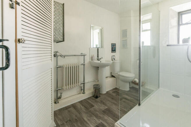 3 bed Semi-Detached for sale Image 12