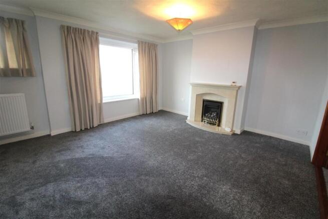 3 bed Semi-Detached to rent Image 8