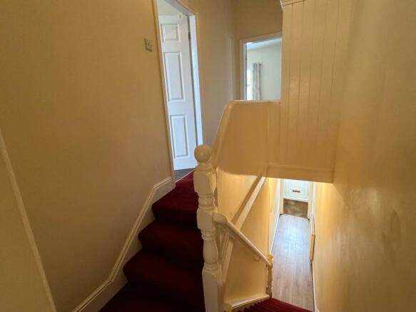 FIRST FLOOR LANDING