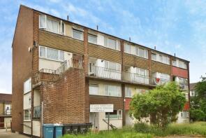 109, Lopen Road, London N18 1PT