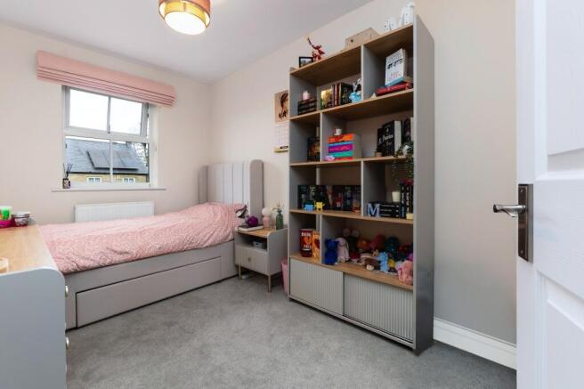 4 bed Terraced for sale Image 11