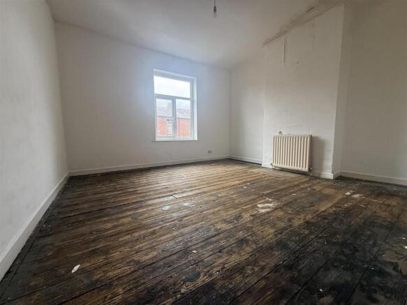 Swinton Street, Roundthorn, Oldham photo 5