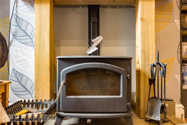 Feature Log Burner