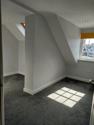 2 bed Apartment to rent Image 7