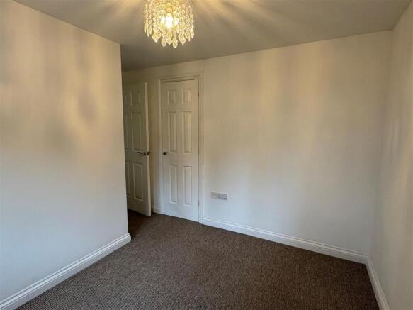 2 Thomas Webb - Bed 1 (1).jpg