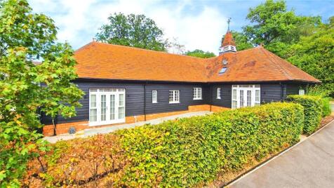Bryan Gardens, Binfield, Bracknell, Berkshire, RG42