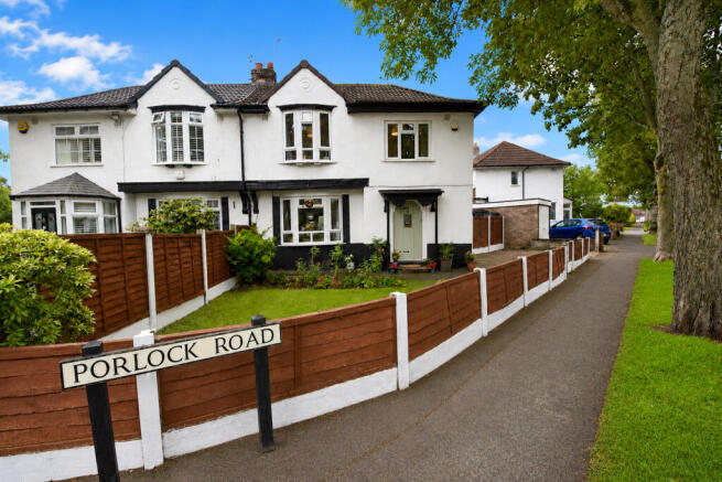 3 bed semi-detached house for sale