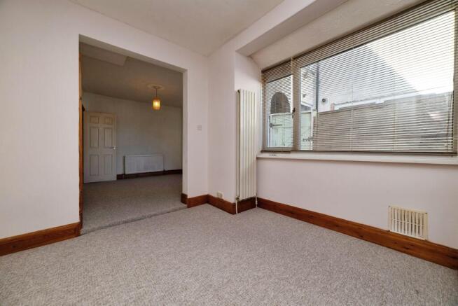 3 bed Terraced for sale Image 4