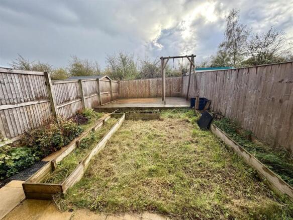 Meadow View, Mirfield photo 4