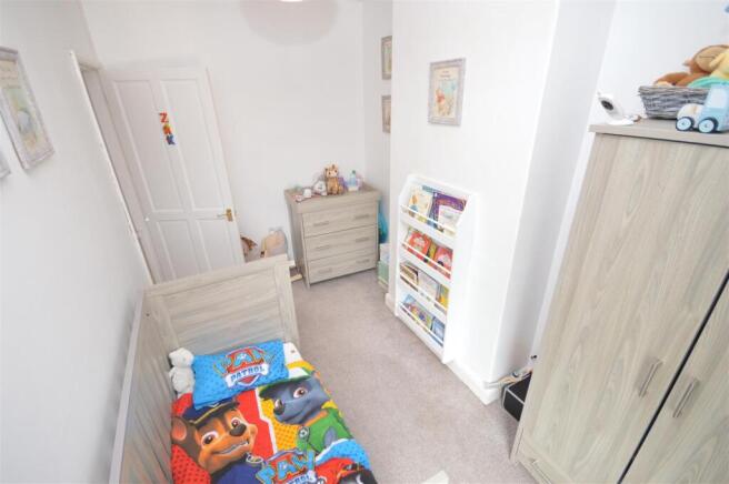 3 bed Terraced for sale Image 9