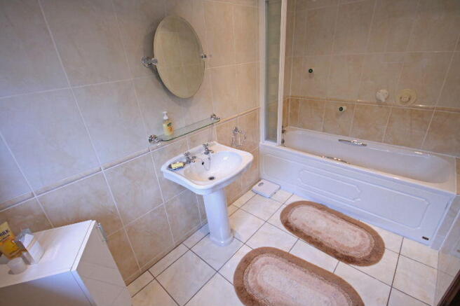 En-Suite 1