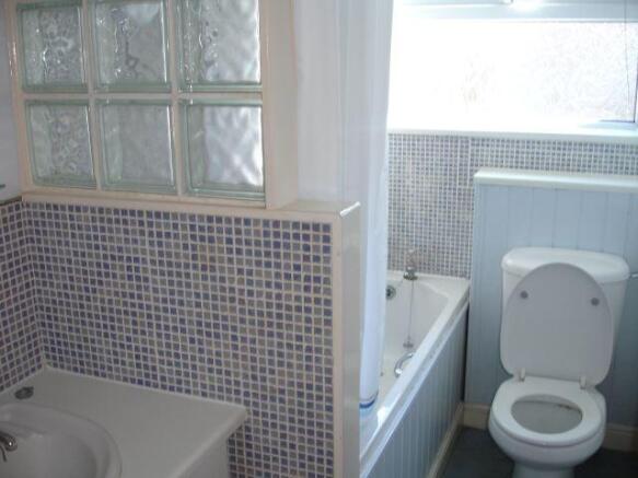 Bath/Shower Rm & WC