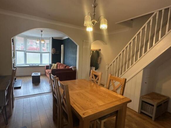 Dining Area.jpg