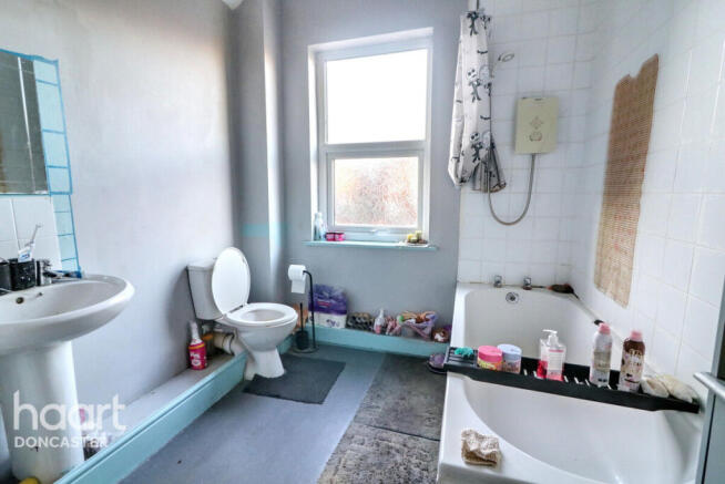 2 bed Terraced for sale Image 7