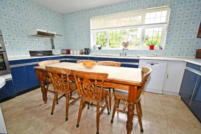 Kitchen/Breakfast 