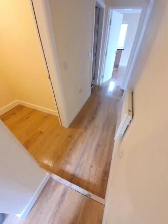 2 bed Apartment to rent Image 10