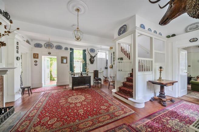 ENTRANCE HALLWAY